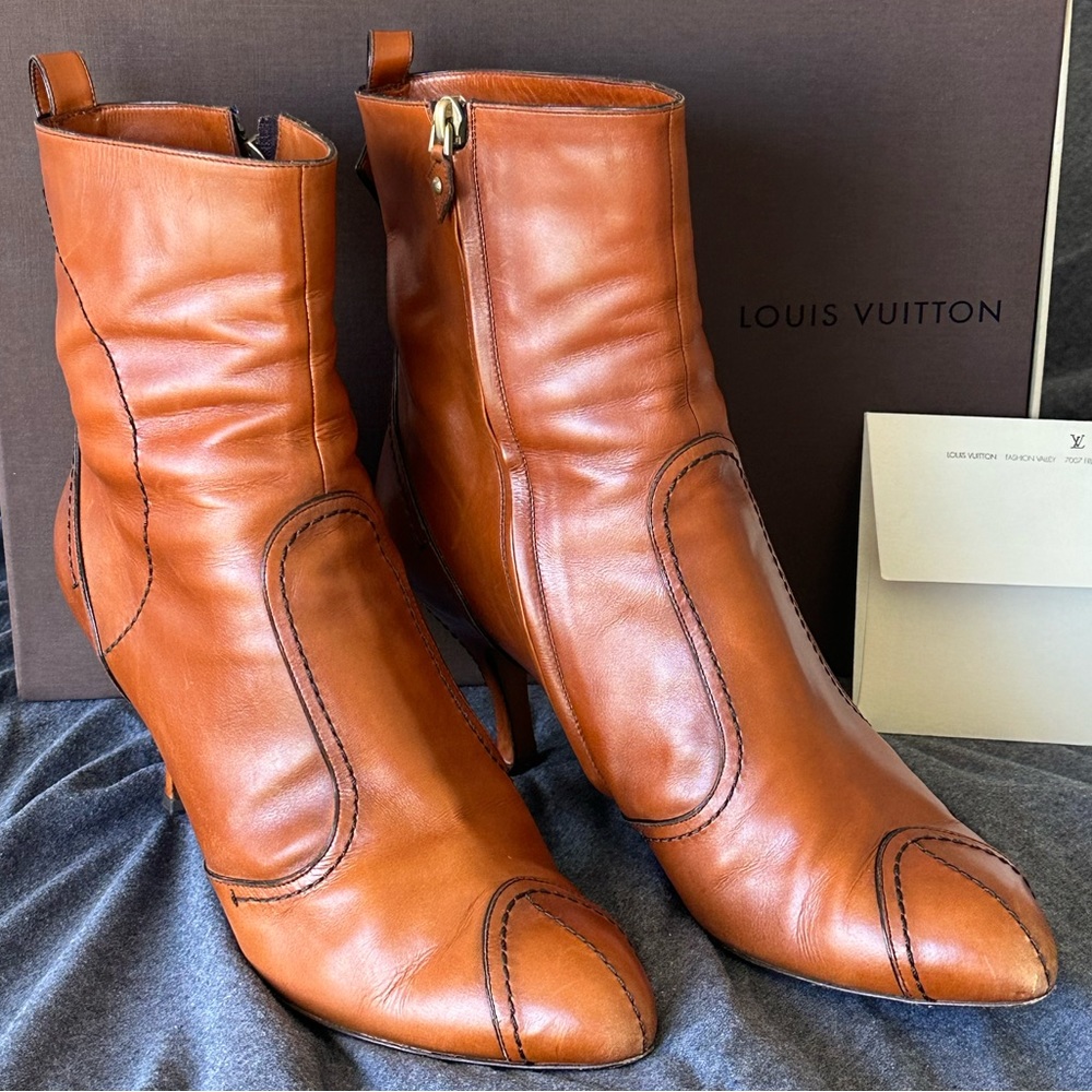 Sold** Beautiful Vintage Louis Vuitton Boots.  Size 41.